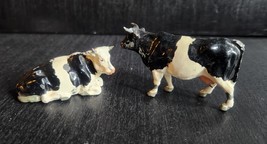 VINTAGE 1950s BRITAINS VILLAGE FARM COWS, HOLSTEINS LOT 2 LEAD FIGURES E... - $237.84 MXN