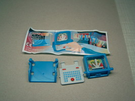 Kinder - 2003 Gameshow + paper - surprise egg - €1,31 EUR