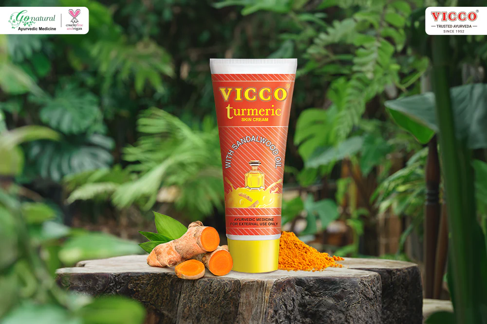 Vicco Turmeric Cream 30g with Sandalwood Oil Herbal Traditional Skin Cream - $13.01 CAD+