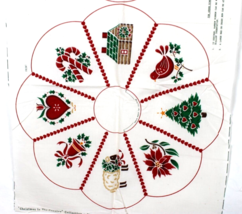 &quot;Christmas in the Country&quot; Collection Fabric Stencil Wreath &amp; Hearts Cra... - £10.93 GBP