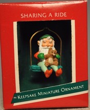 Hallmark - Sharing A Ride - Elf &amp; Teddy - Miniature Keepsake Ornament - £8.87 GBP