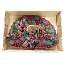 Vintage House of Lloyd Christmas Around the World Plaid Wall/Door Basket... - $34.99