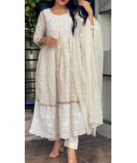 Beautiful Heavy Chicken Lace.Work kurti pant and malmal dupatta with gota  - $1,855.95 MXN