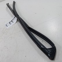 Honda CR-V Door Glass Window Seal Rubber Right Passenger Front  2012 201... - $48.94