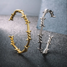 Barb Wire Punk Bracelet (Black or Gold) - £7.18 GBP