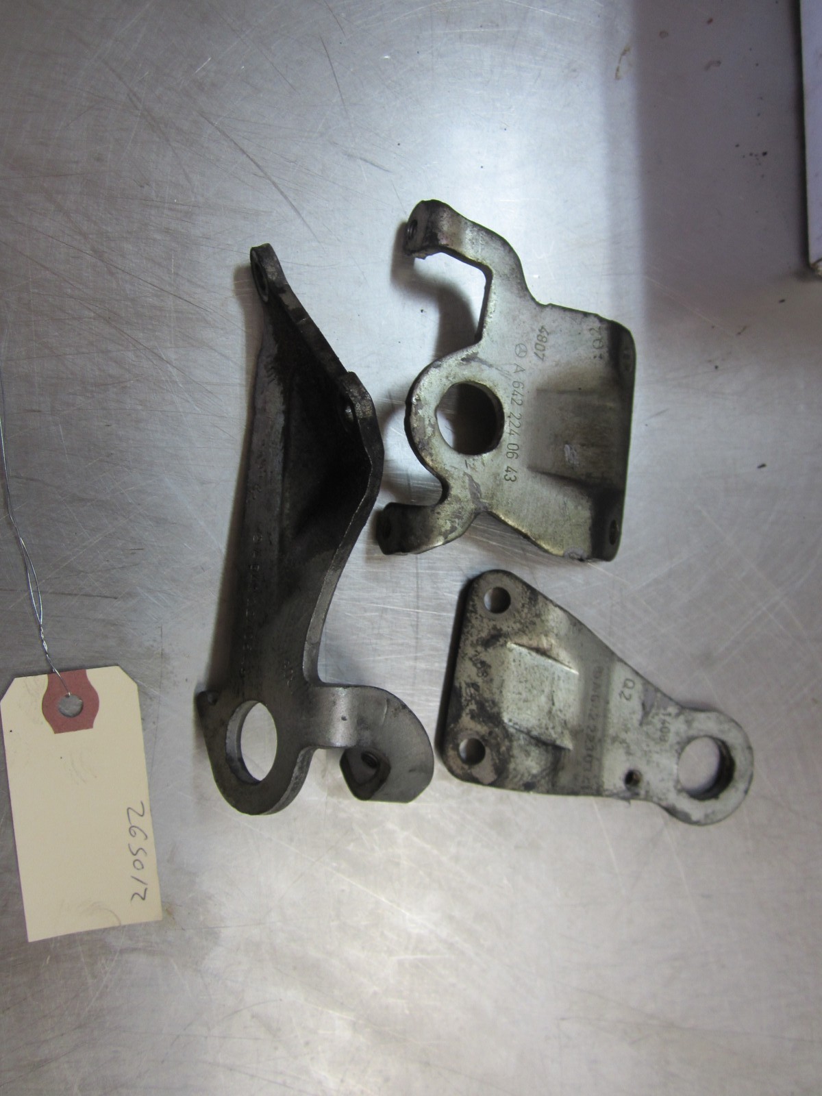 Engine Lift Bracket From 2009 Dodge Sprinter 2500  3.0 6422230341 - $25.99