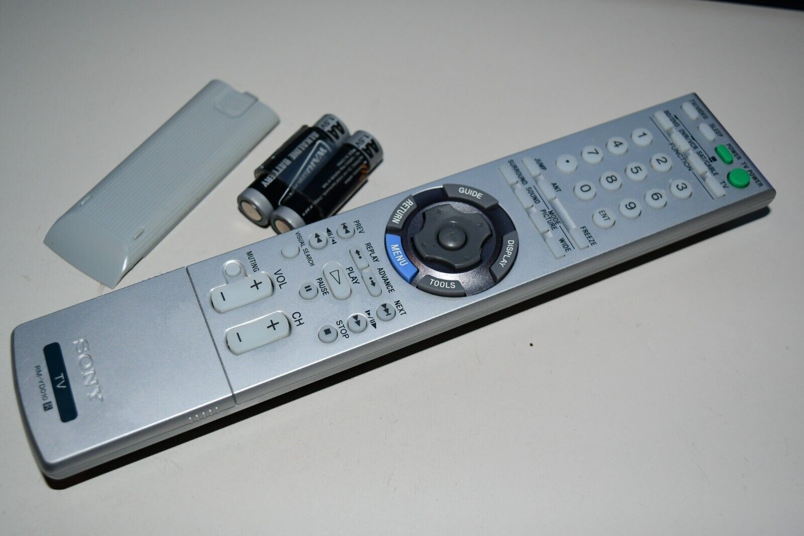 SONY RM-YD010 Remote  KDF-55E2000 KDS-60A2000 KDS-70R2000 KDS-60A2020 TESTED  			