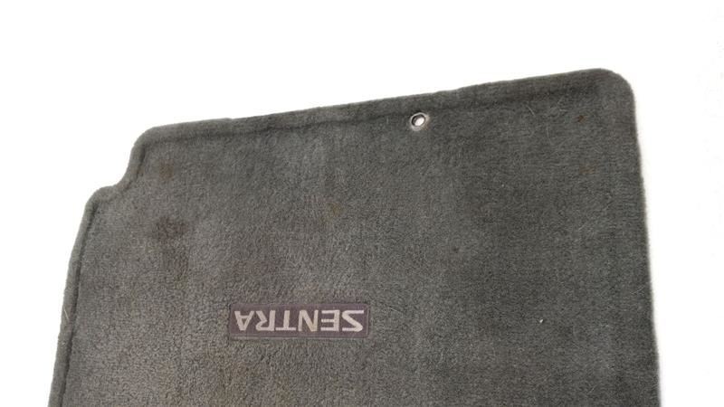 Sentra Floor Mat Right Passenger Side Front 2007 2008 2009 2010 2011 Item image 2