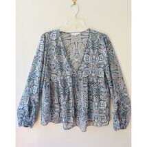 BCBGeneration Sz L Sheer Blue Paisley V Neck Blouse Top Loose Fit - $18.79 CAD