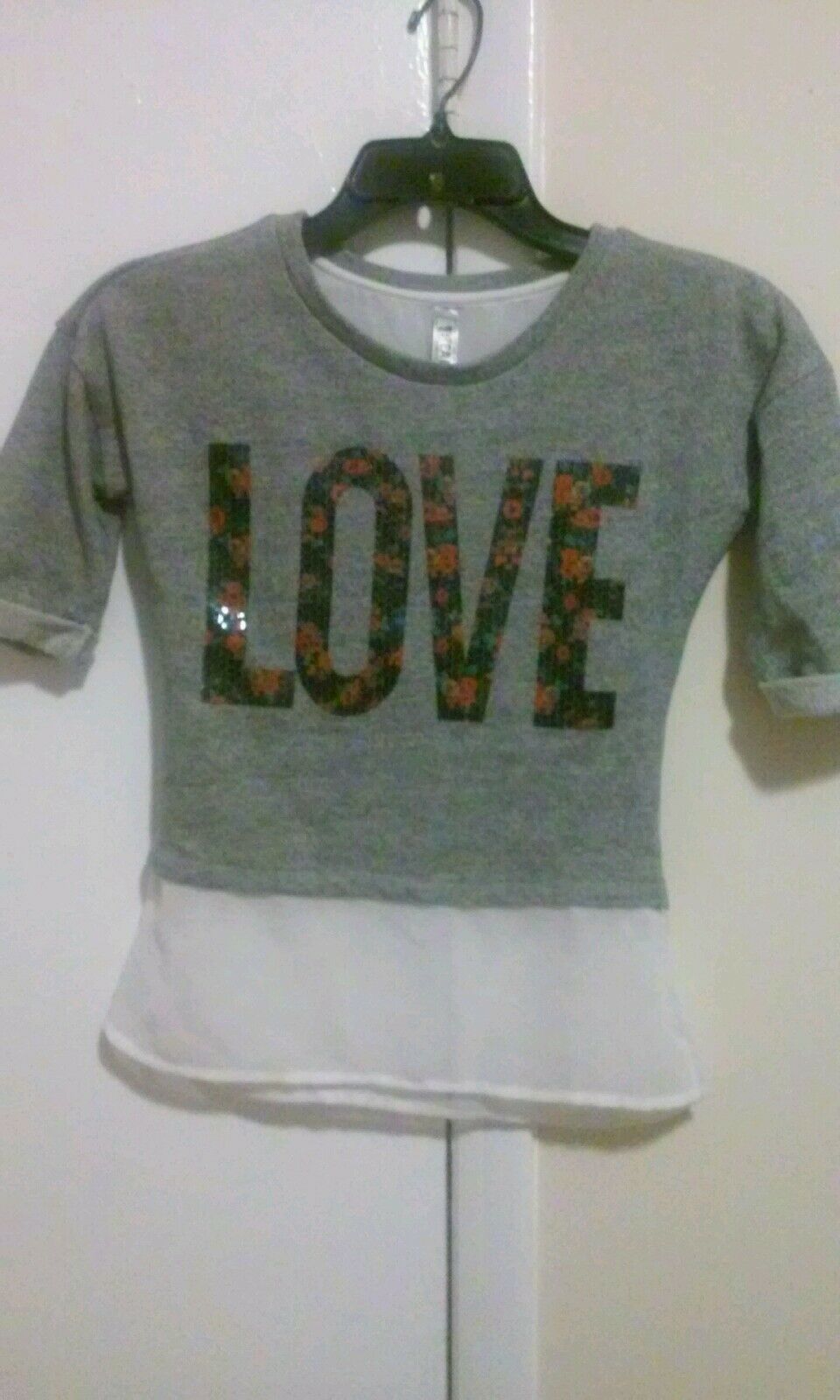 Beauttees multi-color cotton blend Love Acrylic Sequins Graphic sweatshirt M  - $8.50