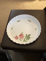 Christineholm--9.5&quot;--Porcelain Pink Rose Scalloped Tart Quiche Dish/Pie Pan - £7.06 GBP
