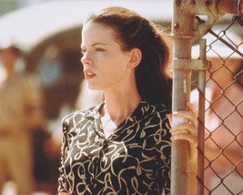 Kate Beckinsale as Nurse Lt. Evelyn Johnson in Pearl Harbor 16x20 Canvas Giclee - £56.29 GBP