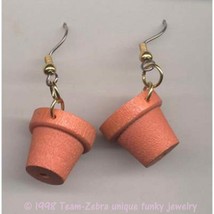 Cute Funky Terra Cotta Flower Pot Earrings Garden Planter Charms Novelty Jewelry - £7.03 GBP