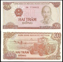 Viet Nam P100a, 200 Dong, Ho Chi Minh / tractor in field, 1987, Uncirculated - £1.06 GBP