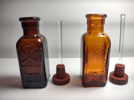 2 Vintage Poison Amber Glass Bottles Dauber Skull Crossbone TINCT Iodine Gothic - £51.09 GBP