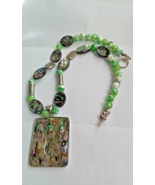 LADIES ABALONE SHELL/MOTHER OF PEARL PENDANT ON BEADED NECKLACE - $241.01 MXN