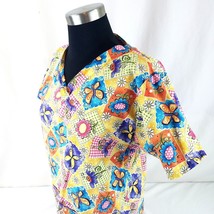 UA SCRUBS Scrub Top Shirt Multi-color Floral Size Small - $12.60