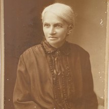 1929 Cabinet Card Woman White Hair Portrait Studio Photo Atelier E Sladky Slovak - £23.88 GBP