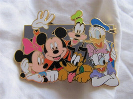 Disney Trading Pin 29640     Disney Auctions - Mickey and Friends Group Portrait - £56.05 GBP