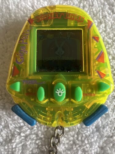 Looney Tunes Giga Pets Yellow Bugs Tiger Electronics 1997 Tested-Works - $18.69