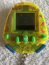Looney Tunes Giga Pets Yellow Bugs Tiger Electronics 1997 Tested-Works - £14.90 GBP