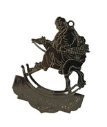 1983 McDonald&#39;s Coca-Cola Norman Rockwell Christmas 3&quot; Gold Metal Orname... - $114.36 MXN