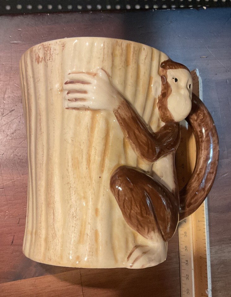 Pier 1 Imports Monkey Hug Mug  Hand Painted Dolomite Stoneware Chimp Tail Handle Item image 7