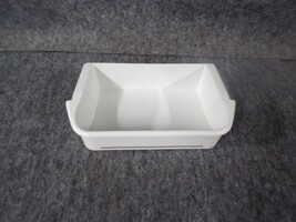 61005217 Whirlpool Refrigerator Door Bin - $20.00