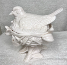 OLD Westmoreland White Pink Glass Bird Twig Nest Covered Dish Robin Dove W Mark - $44.55