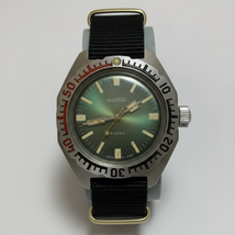 Vintage Mens Watch Vostok Amphibia Komandirskie USSR 17 Jewels Green Dia... - $465.00