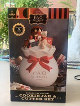 FAO Schwarz Decorative Holiday Cookie Jar And 5 Cookie Cutters Set Christmas New - £159.61 GBP