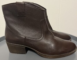 Kenneth Cole Reaction Hot Step Women&#39;s Size 8.5  Brown Leather Ankle Boots. - $38.00