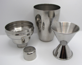 Stainless Steel Self Contained Bar Kit, Shaker, Shot Measure, Strainer - $9.99