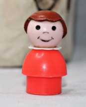 Fisher Price Girl Figure Light Red Body Light Brown Bob Little People - £3.01 GBP