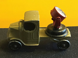 Vtg Collectible Tootsie Toy Made In USA Army Truck Green with Spot Light - £31.89 GBP