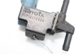 01-05 LEXUS IS300 FUEL VAPOR CANISTER VACUUM SWITCH VALVE E5011 image 11