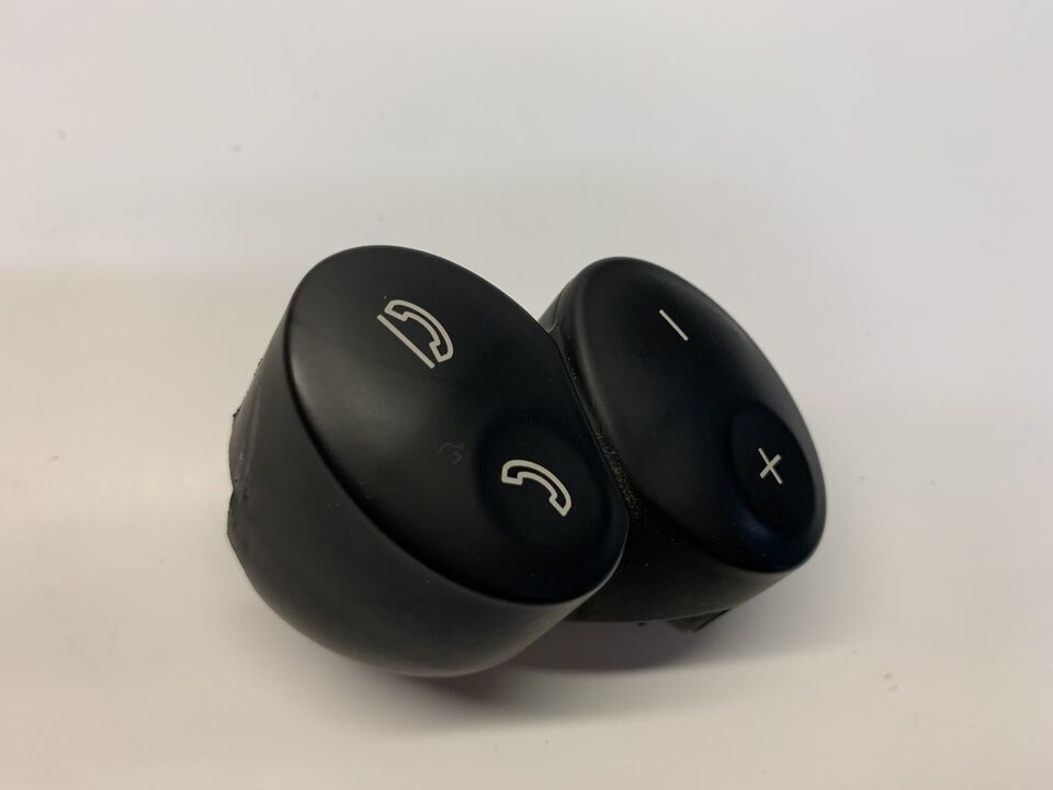 03-09 MERCEDES CLK W209 W211 STEERING WHEEL PHONE VOLUME PUSH BUTTON - $23.75