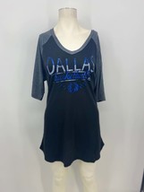 NBA Dallas Mavericks Womens On The Mark 1/2 Sleeve V-Neck Tee, Size XXL - $272.32 MXN