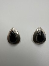 Sensation Rust ace Zuni Native American Onyx Sterling Earrings 2.3cm - $99.00