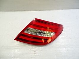 12 Mercedes W204 C63 lamp, taillight, right, 2048204164, LED - $3,155.27 MXN