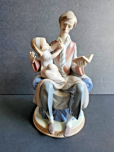 Lladro &quot;Daddy&#39;s Girl&quot; Porcelain Figurine #5584 Father reading to Daughter - £154.79 GBP