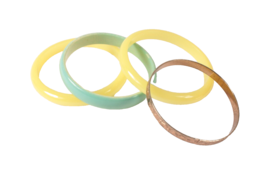 4 Vintage Bangle Bracelets 3 Plastic, 1 Brass Yellow and Green 3 inches - £4.01 GBP