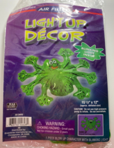 Halloween SIlly Blow Up Blinking Hanging Light Green Crazy Face Looking Spider - £19.83 GBP