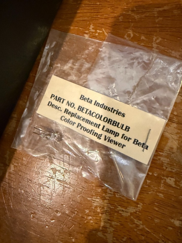 RARE NEW Old Stock Beta Color Proofing Viewer Lamp Bulb 2-pin # BETACOLO... - $38.09