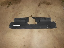 Oem 99-06 Chevrolet Silverado Upper Radiator Sight Shield Baffle 10388804 Oem - $129.99