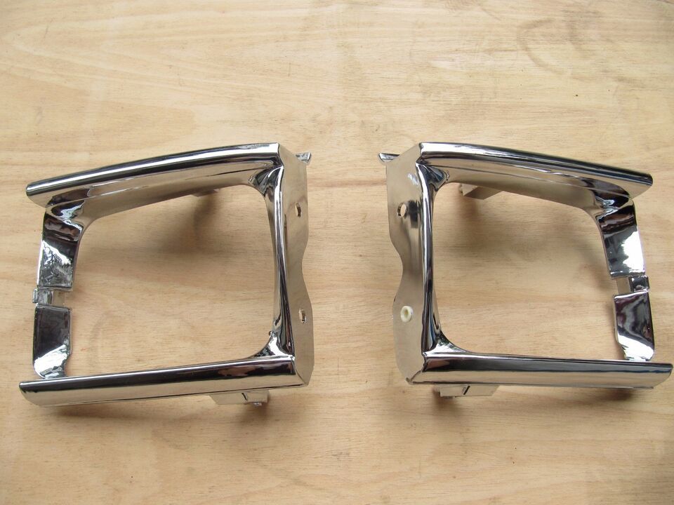 Primary image for Fit For Toyota Pickup 89-91 2WD Headlight Door Bezel Chrome Light Case & Clips
