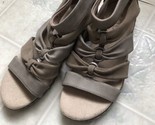 Soul Naturalizer Bohemia Women&#39;s 7.5 M Shoes Brown Wedge Zip Straps Sandals - $33.33