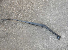 Wiper Arm Passenger Right Side 2003 Chrysler PT Cruiser - $52.47