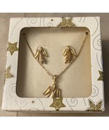 Vintage Gold Tone Angel Adjustable Chin Necklace Post Back Stud Earrings... - $48.77 CAD