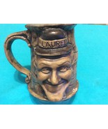 JIM RUMPH 1971 VINTAGE LAUREL &amp; HARDY COLLECTIBLE MUG - RUSTIC GLAZE FINISH - $1,278.75 MXN
